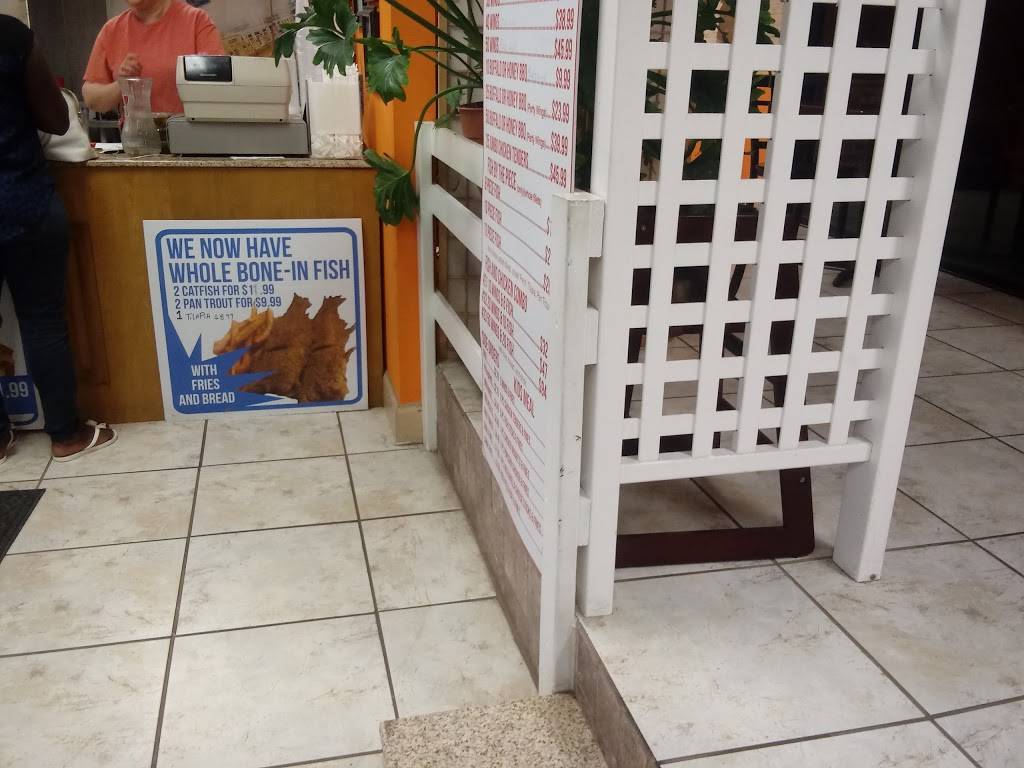 E-Zee Fish & Chicken | restaurant | 4330 N State St, Jackson, MS 39206, USA | 7692088680 OR +1 769-208-8680