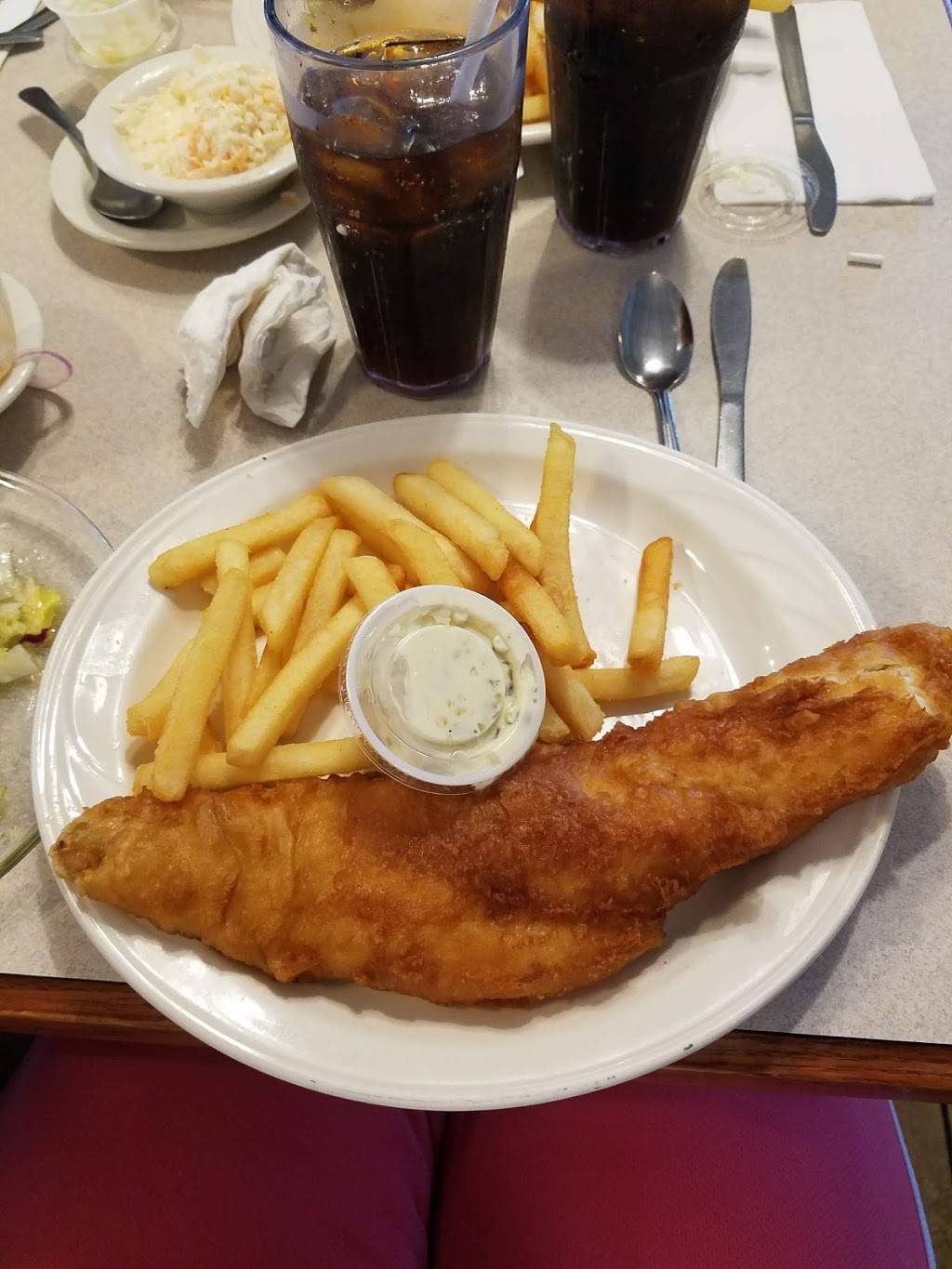 Town & Country Restaurant | restaurant | 5025 E Main Street Rd, Batavia, NY 14020, USA | 5853433304 OR +1 585-343-3304