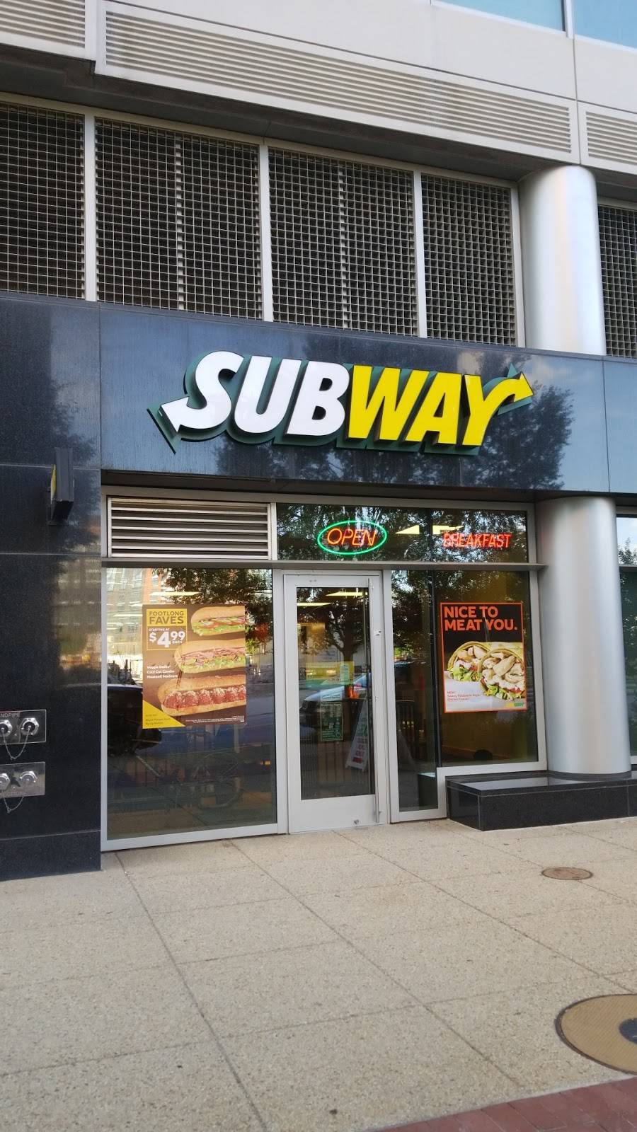 Subway Restaurants | restaurant | Sentinel Square I, 90 K St NE Suite 105, Washington, DC 20002, USA | 2022480800 OR +1 202-248-0800