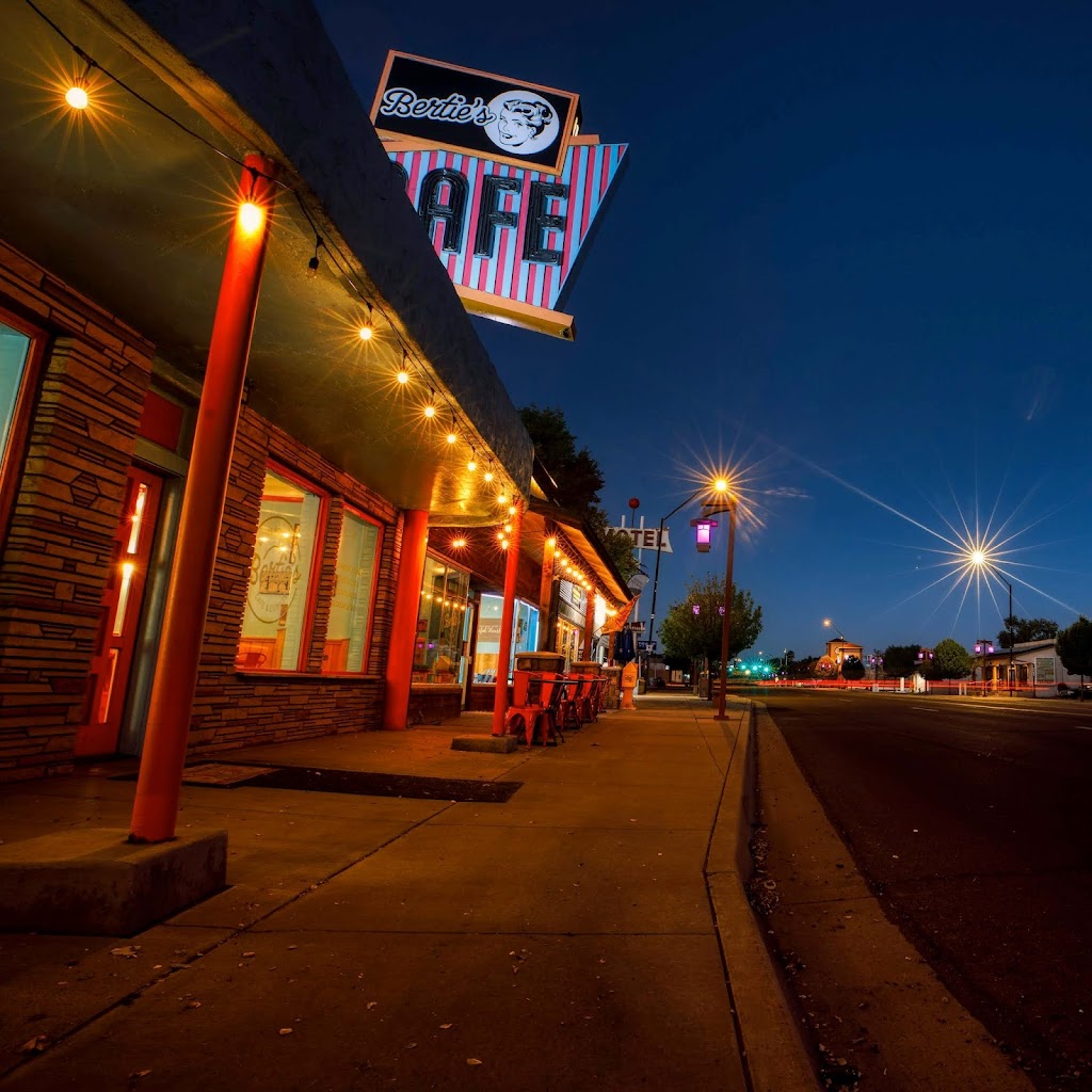 Berties White Mountain Cafe & Donuts | bakery | 1191 E Deuce of Clubs, Show Low, AZ 85901, USA | 9287536688 OR +1 928-753-6688