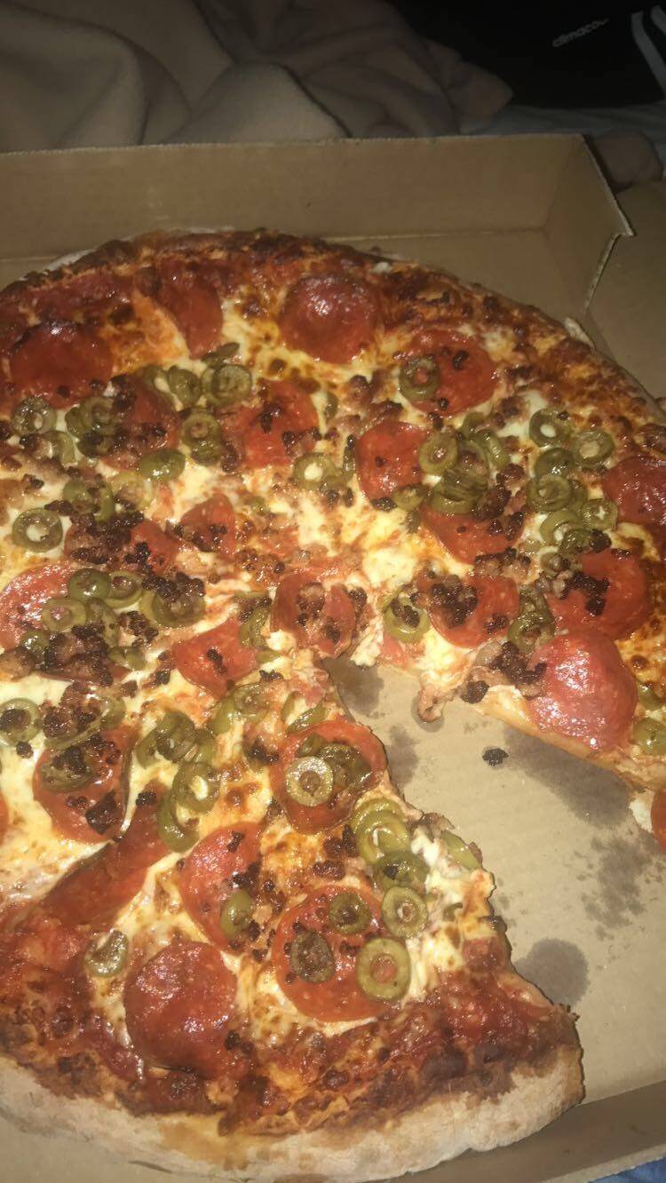 Dynamite Pizza | restaurant | 501 Krug St, Kitchener, ON N2B 1L2, Canada | 5195794600 OR +1 519-579-4600
