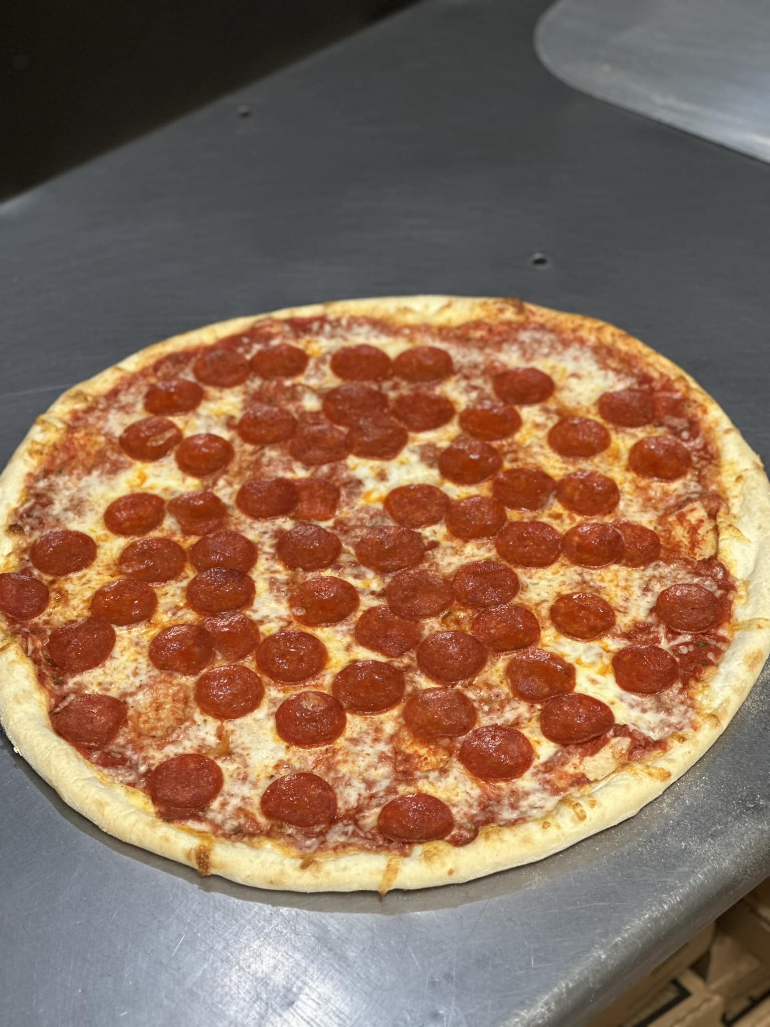 The Slice Spot | restaurant | 960 E Roosevelt Rd, West Chicago, IL 60185, USA | 6304730322 OR +1 630-473-0322