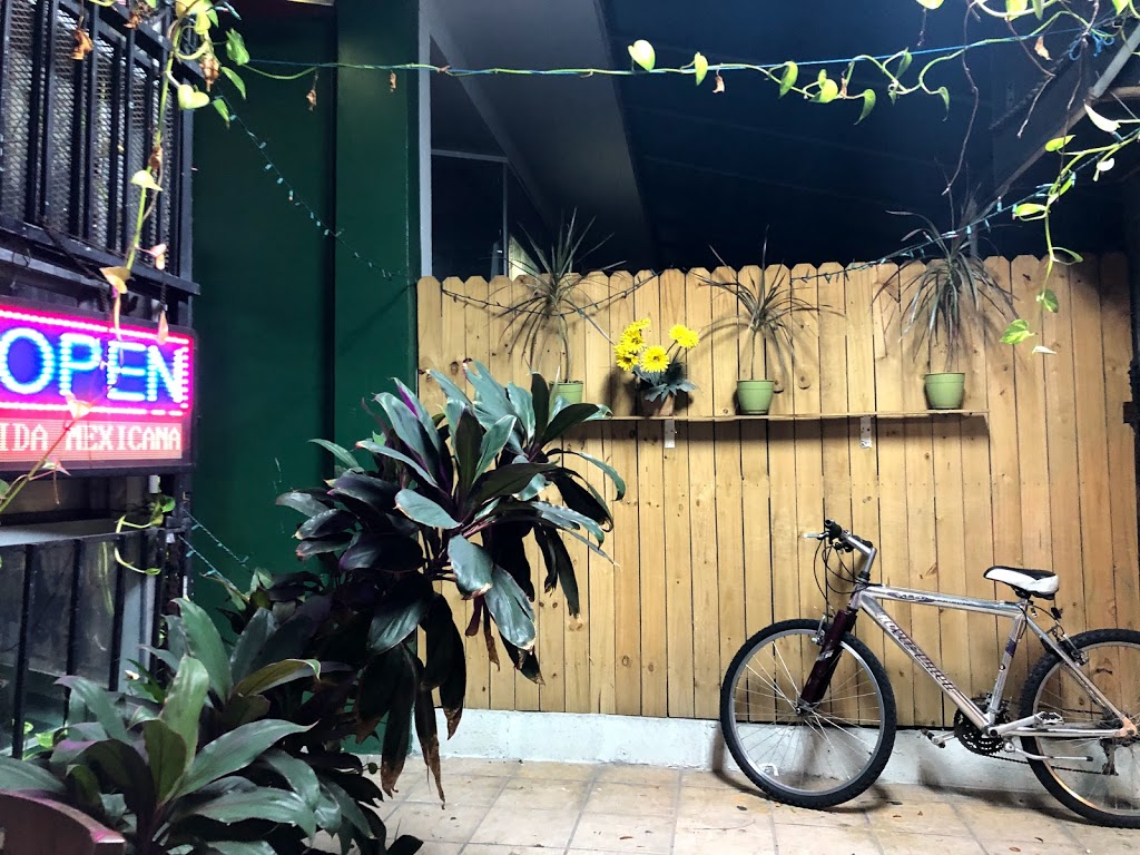 Lolita resturant-Comida Mexicana | restaurant | 316 SW 8th Ave, Miami, FL 33130, USA | 7189545711 OR +1 718-954-5711