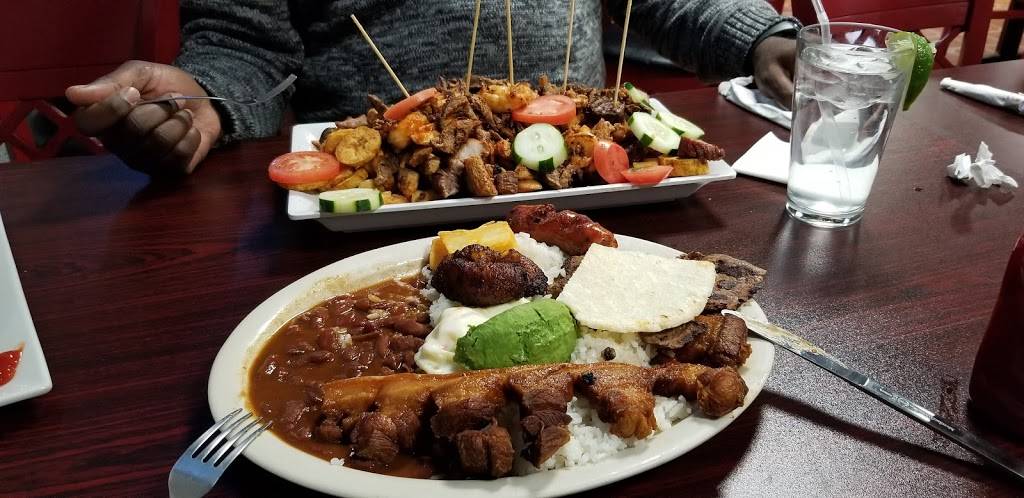 EL PAISA RESTAURANT AND BAR | restaurant | 665 Newtown Rd, Virginia Beach, VA 23462, USA | 7572333976 OR +1 757-233-3976