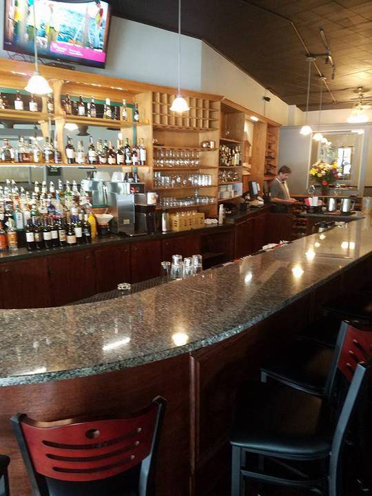 The Bistro On Sterling | restaurant | 1040 Sterling Ave, Flossmoor, IL 60422, USA | 7089577900 OR +1 708-957-7900