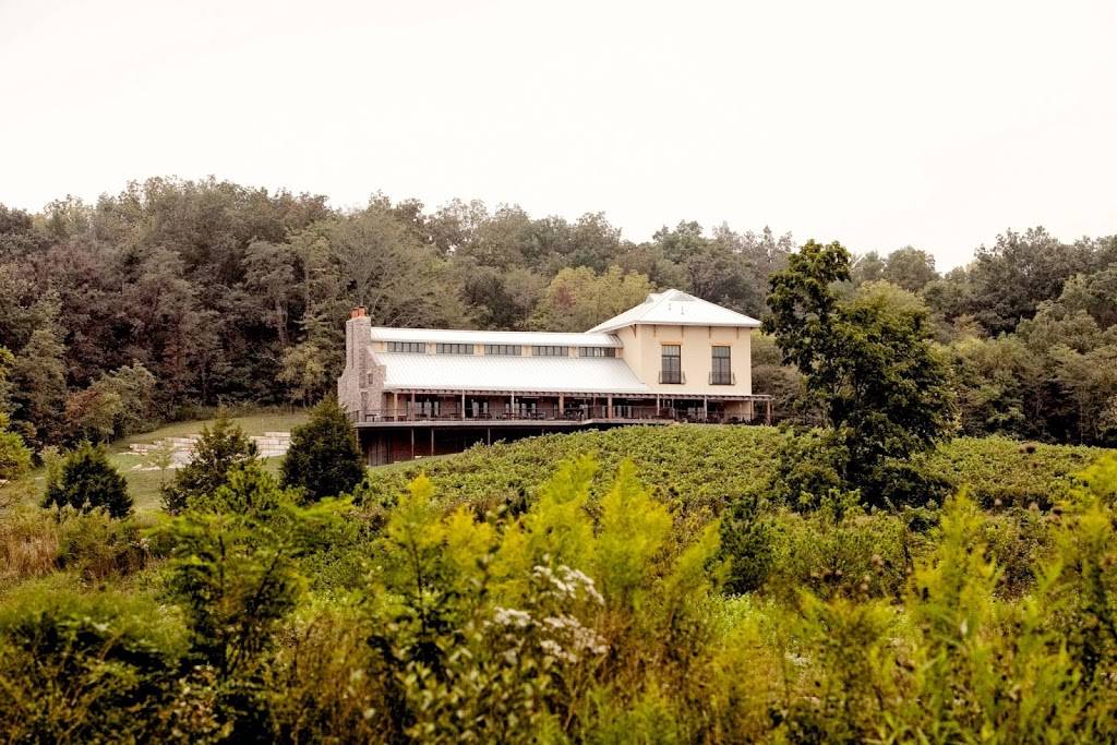 Chandler Hill Vineyards | restaurant | 596 Defiance Rd, Defiance, MO 63341, USA | 6367982675 OR +1 636-798-2675