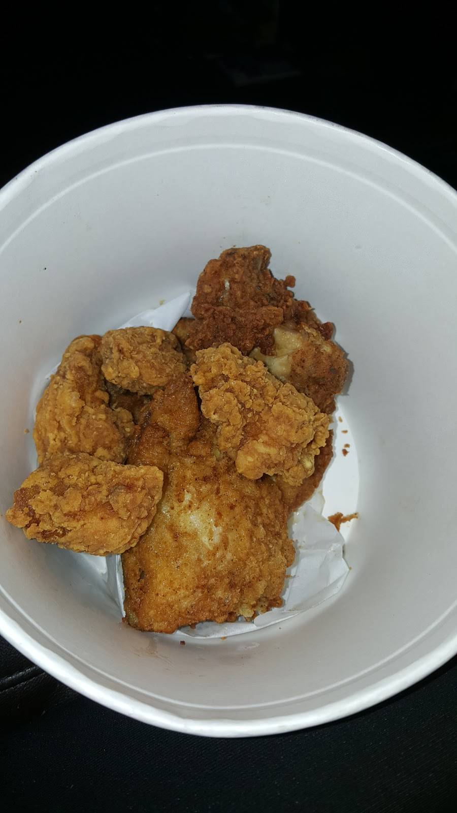 KFC | restaurant | 410 Highland Square, Crossville, TN 38555, USA | 9314841313 OR +1 931-484-1313