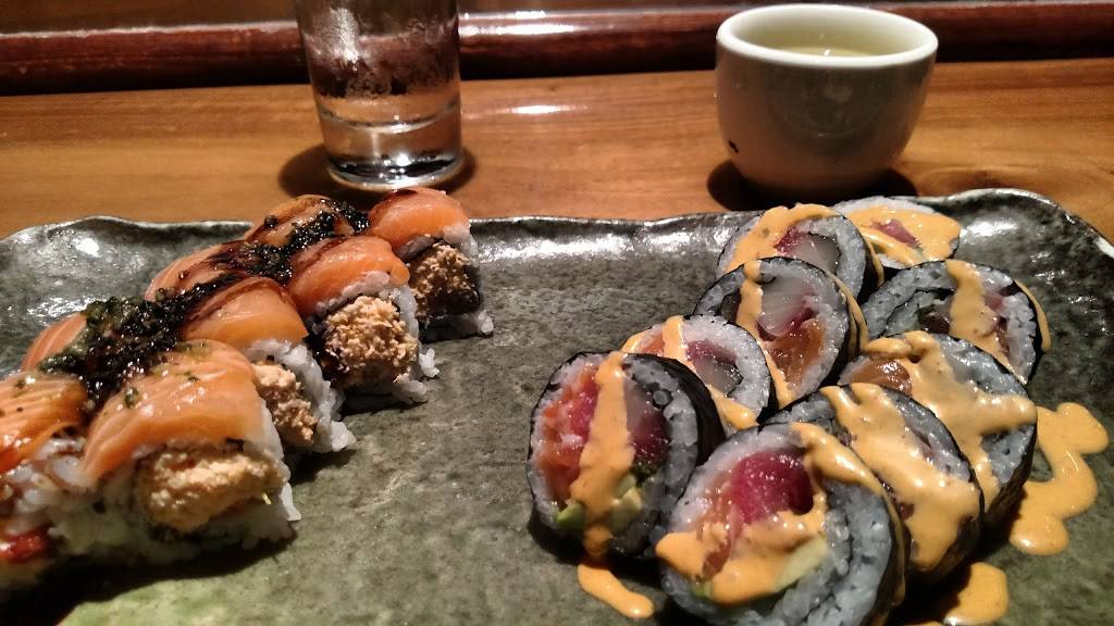 Dragonfly Robata Grill & Sushi | restaurant | 7972 Via Dellagio Way, Orlando, FL 32819, USA | 4073703359 OR +1 407-370-3359