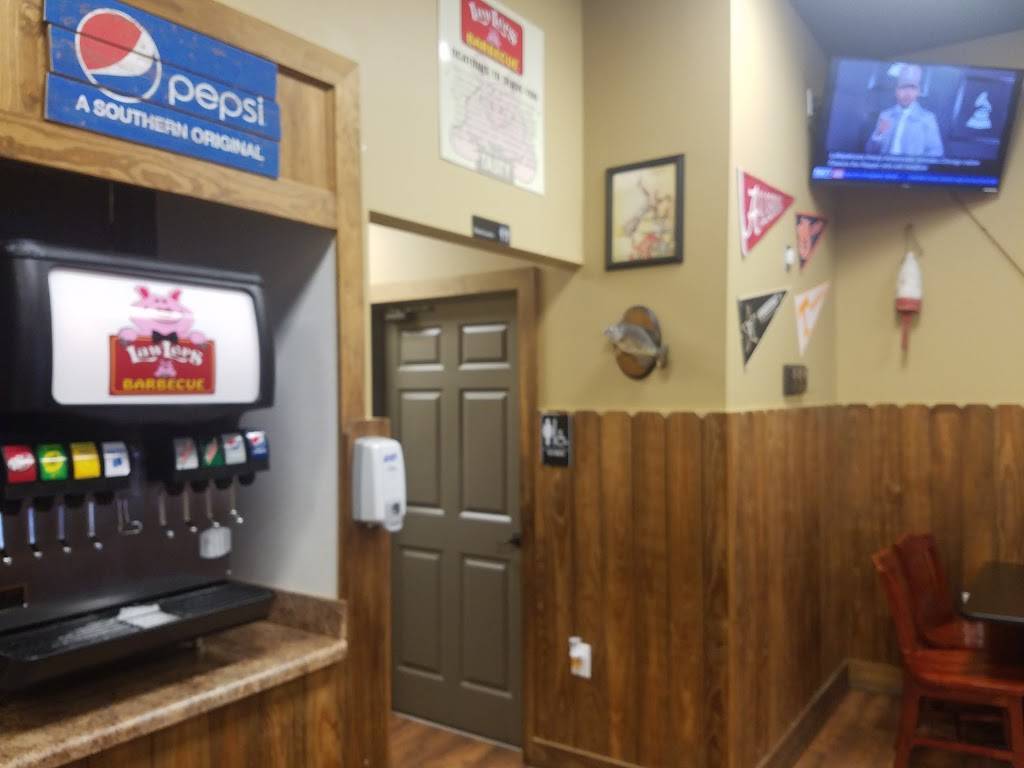 LawLers Barbecue | restaurant | 11818 US-231 A, Meridianville, AL 35759, USA | 2568286677 OR +1 256-828-6677