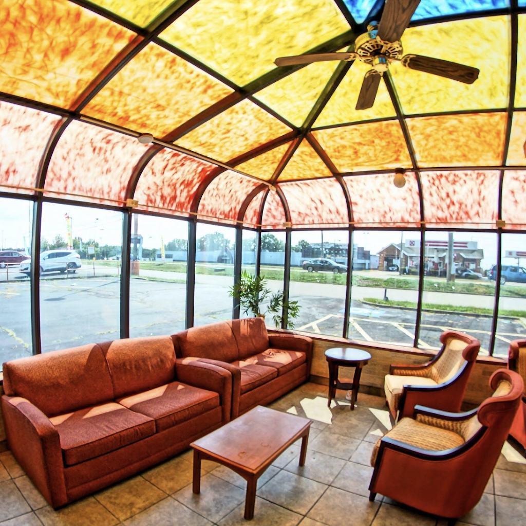 Dubai Lounge | restaurant | 1751 Brittain Rd, Akron, OH 44310, USA | 3302080677 OR +1 330-208-0677