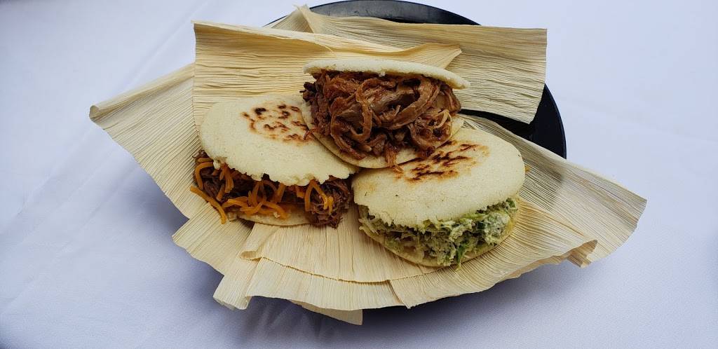 Guayoyos Food | restaurant | 18940 Redland Rd, San Antonio, TX 78259, USA | 2107448351 OR +1 210-744-8351