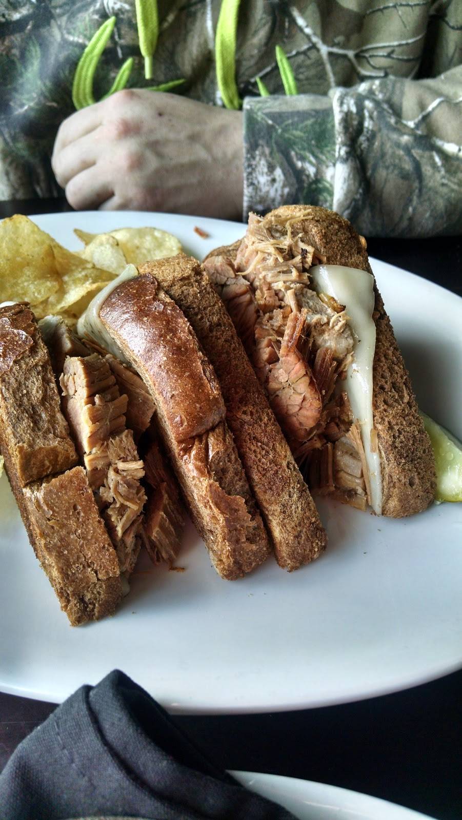 Barrel Back Restaurant | restaurant | 4069 M-75, Walloon Lake, MI 49796, USA | 2315356000 OR +1 231-535-6000