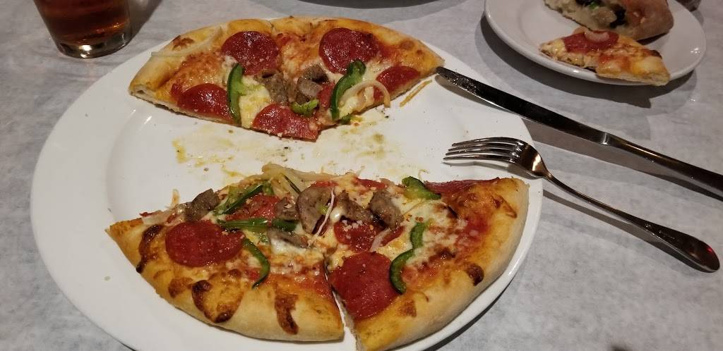 Little Italy Restaurant | restaurant | 2901 Parkway Blvd, Kissimmee, FL 34747, USA | 4073967736 OR +1 407-396-7736