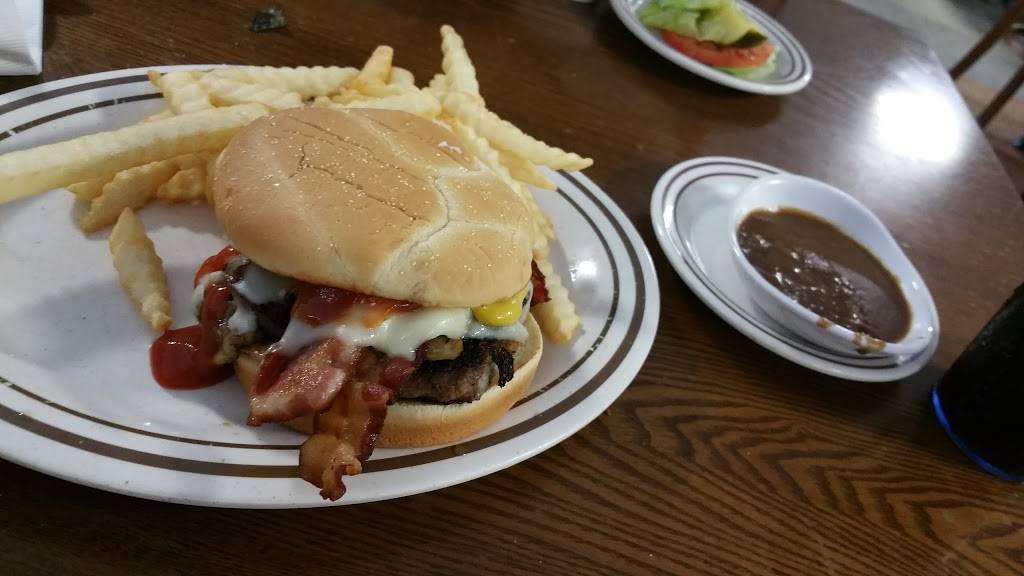 Famous Amos | restaurant | 11565 Main St N, Jacksonville, FL 32218, USA | 9045248394 OR +1 904-524-8394