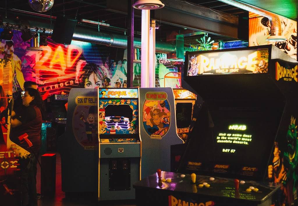 Rad Retrocade | restaurant | 201 N Main St, Las Cruces, NM 88001, USA | 5755569338 OR +1 575-556-9338