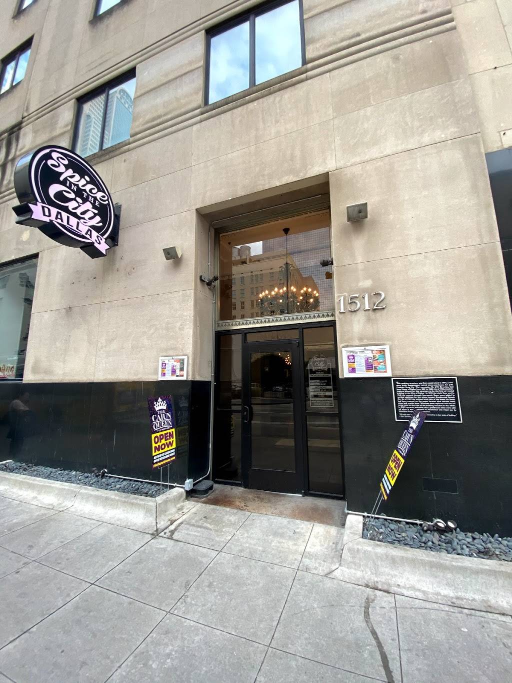 The Cajun Queen | restaurant | 1512 Commerce St, Dallas, TX 75201, USA | 4695540348 OR +1 469-554-0348