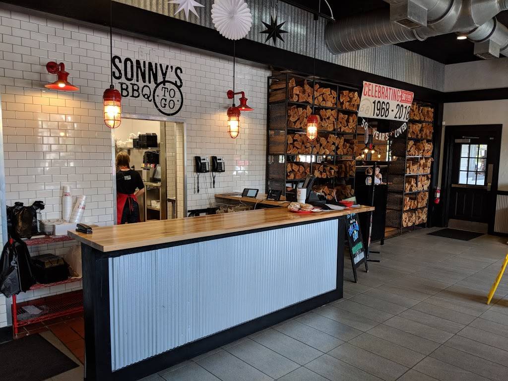 Sonnys BBQ | restaurant | 7460 Dover Garden Ln, Oviedo, FL 32765, USA | 4079711131 OR +1 407-971-1131