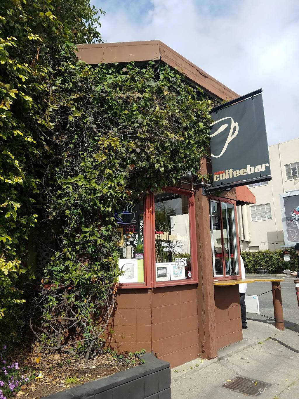 Fellini | restaurant | 1401 University Ave, Berkeley, CA 94702, USA | 5108415200 OR +1 510-841-5200