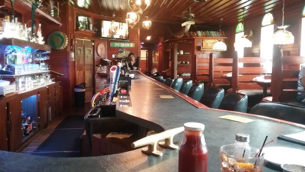 Nueskes at Gullivers Landing | restaurant | 1701 Mallard Ln, Wausau, WI 54401, USA | 7158498409 OR +1 715-849-8409