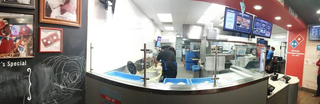 Dominos Pizza | meal delivery | 2220 N Moorpark Rd Ste 104, Thousand Oaks, CA 91360, USA | 8054966221 OR +1 805-496-6221