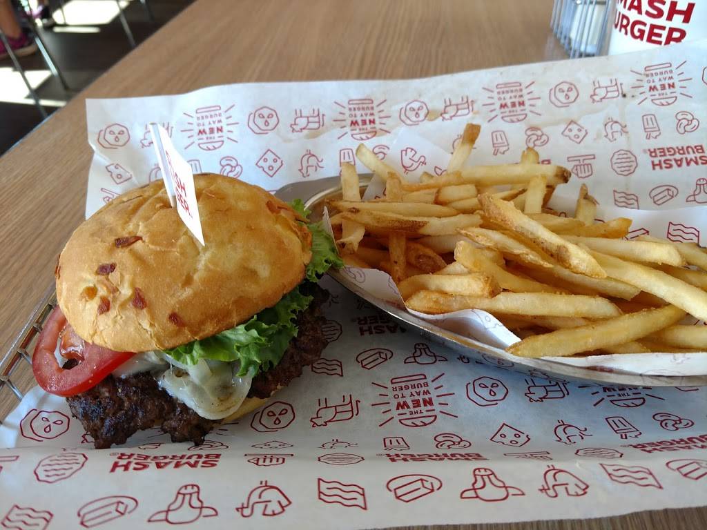Smashburger | restaurant | 2550 E Harmony Rd #100, Fort Collins, CO 80528, USA | 9707443700 OR +1 970-744-3700