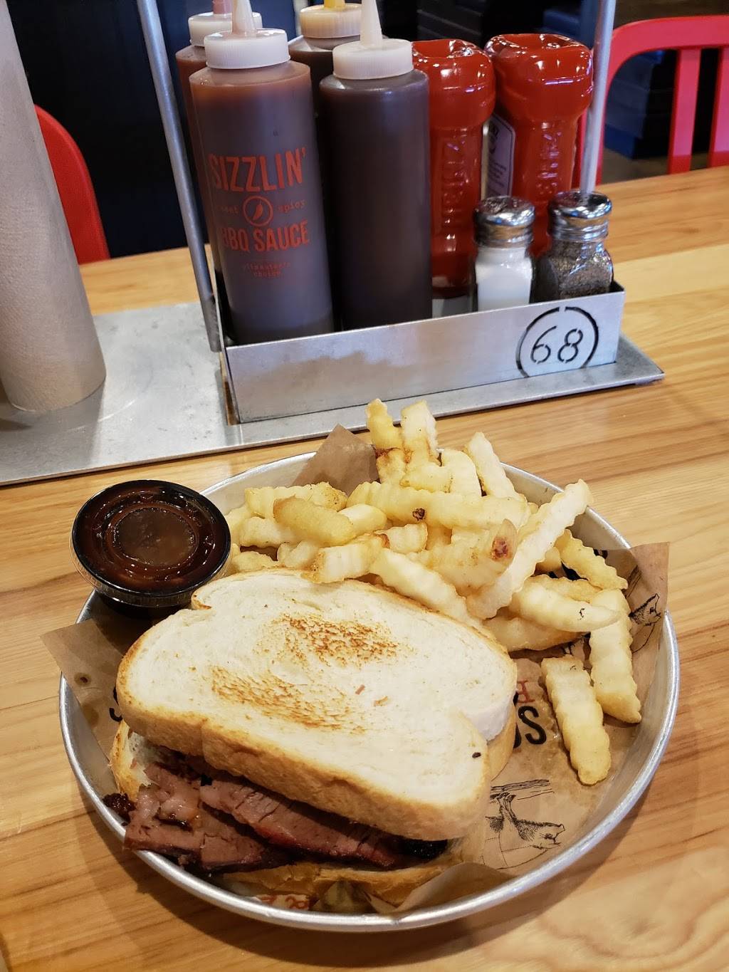 Sonnys BBQ | restaurant | 660 Duluth Hwy, Lawrenceville, GA 30045, USA | 7708223330 OR +1 770-822-3330