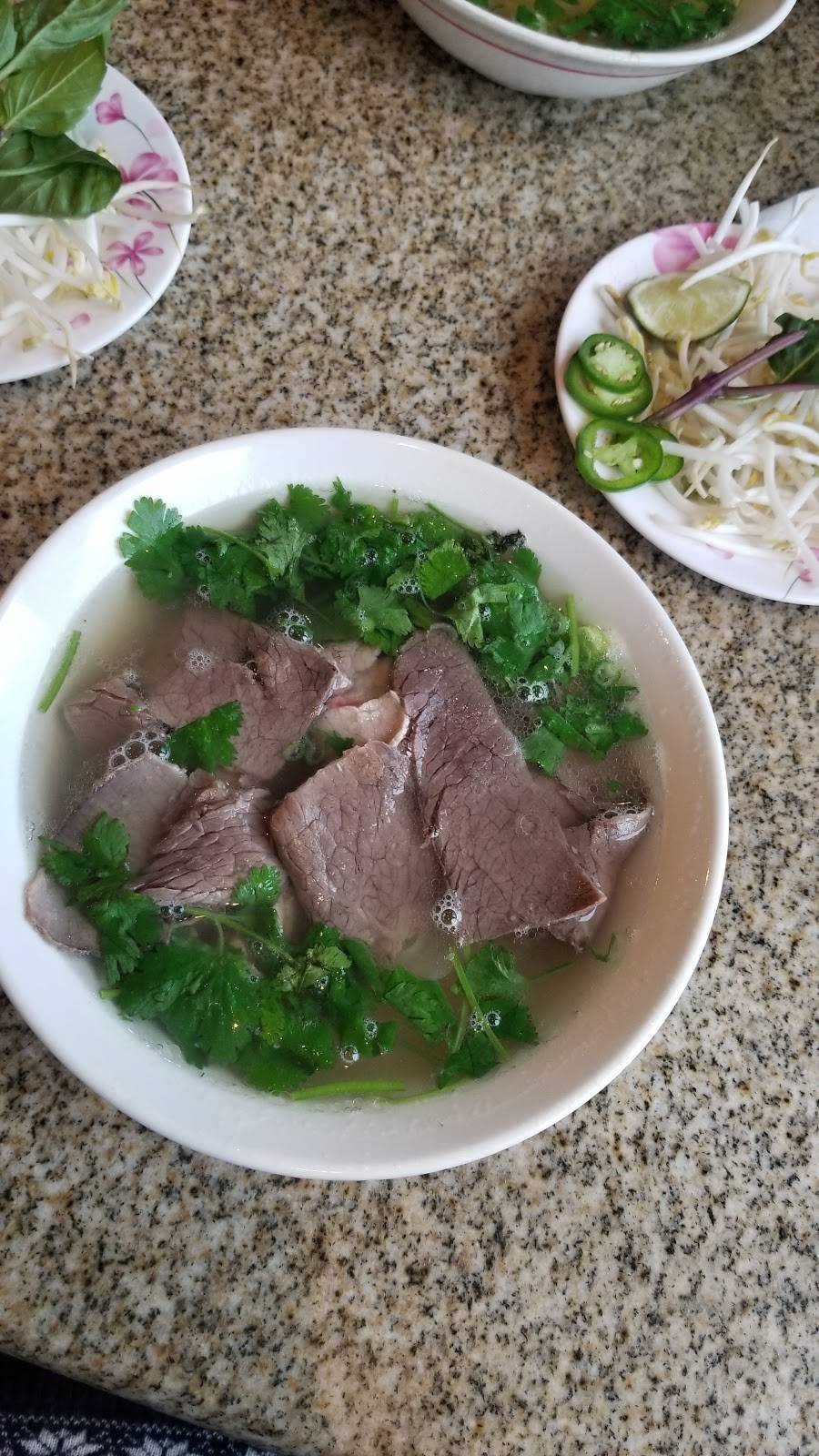 Pho 75 | restaurant | 771 Hungerford Dr, Rockville, MD 20850, USA | 3013098873 OR +1 301-309-8873