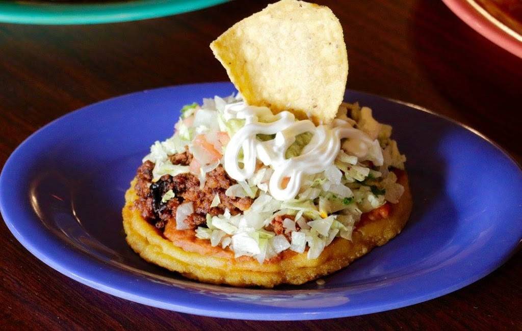 El Fuego Mexican Cuisine | restaurant | 8018 Lincoln Ave, Skokie, IL 60077, USA | 8479339233 OR +1 847-933-9233