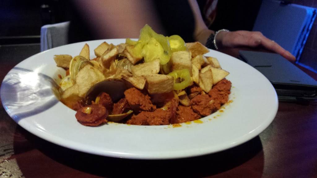 Top Shelf Bar & Grill | restaurant | 1825 Acushnet Ave, New Bedford, MA 02746, USA | 7742022071 OR +1 774-202-2071