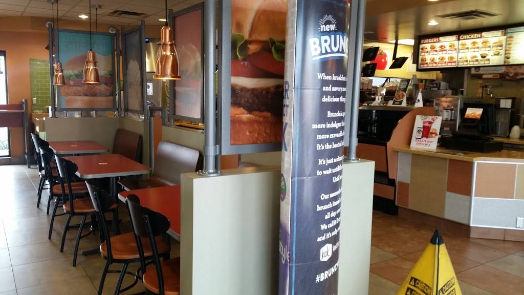 Jack in the Box | restaurant | 6815 Stine Rd, Bakersfield, CA 93313, USA | 6618327506 OR +1 661-832-7506