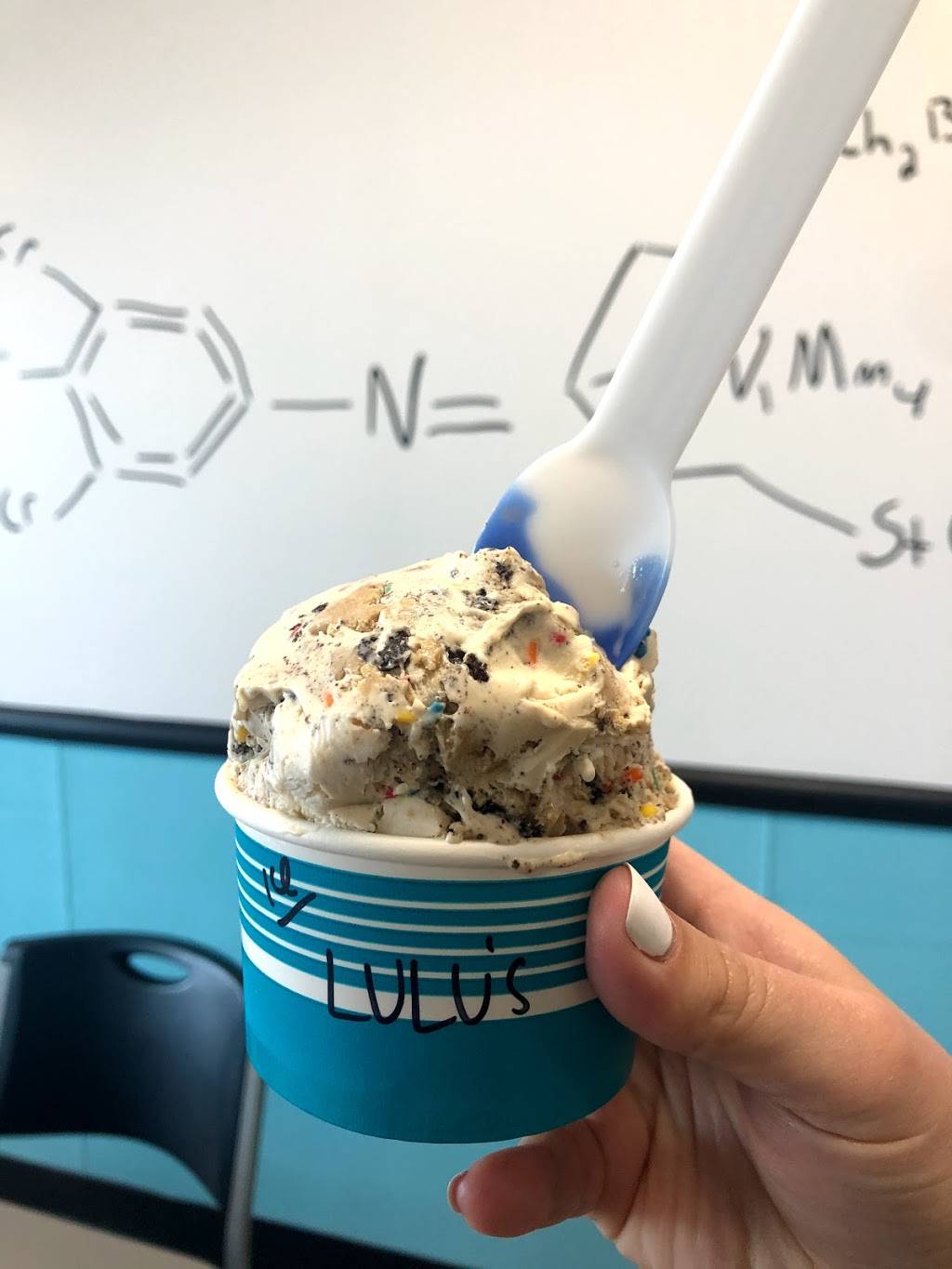 Frozen Nitrogen Ice Cream | cafe | 4498 N Alafaya Trail #330, Orlando, FL 32826, USA | 4072866821 OR +1 407-286-6821