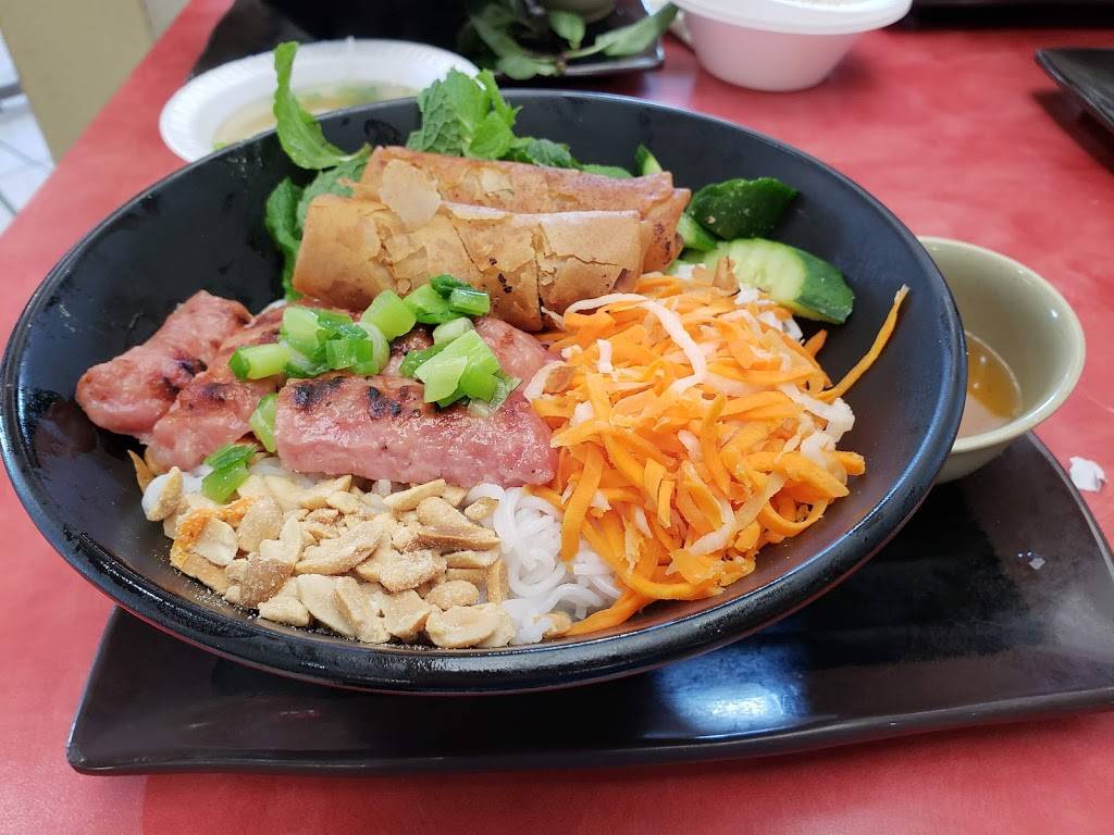 BMC Pho | restaurant | 402 N Azusa Ave, Covina, CA 91722, USA | 6263318024 OR +1 626-331-8024