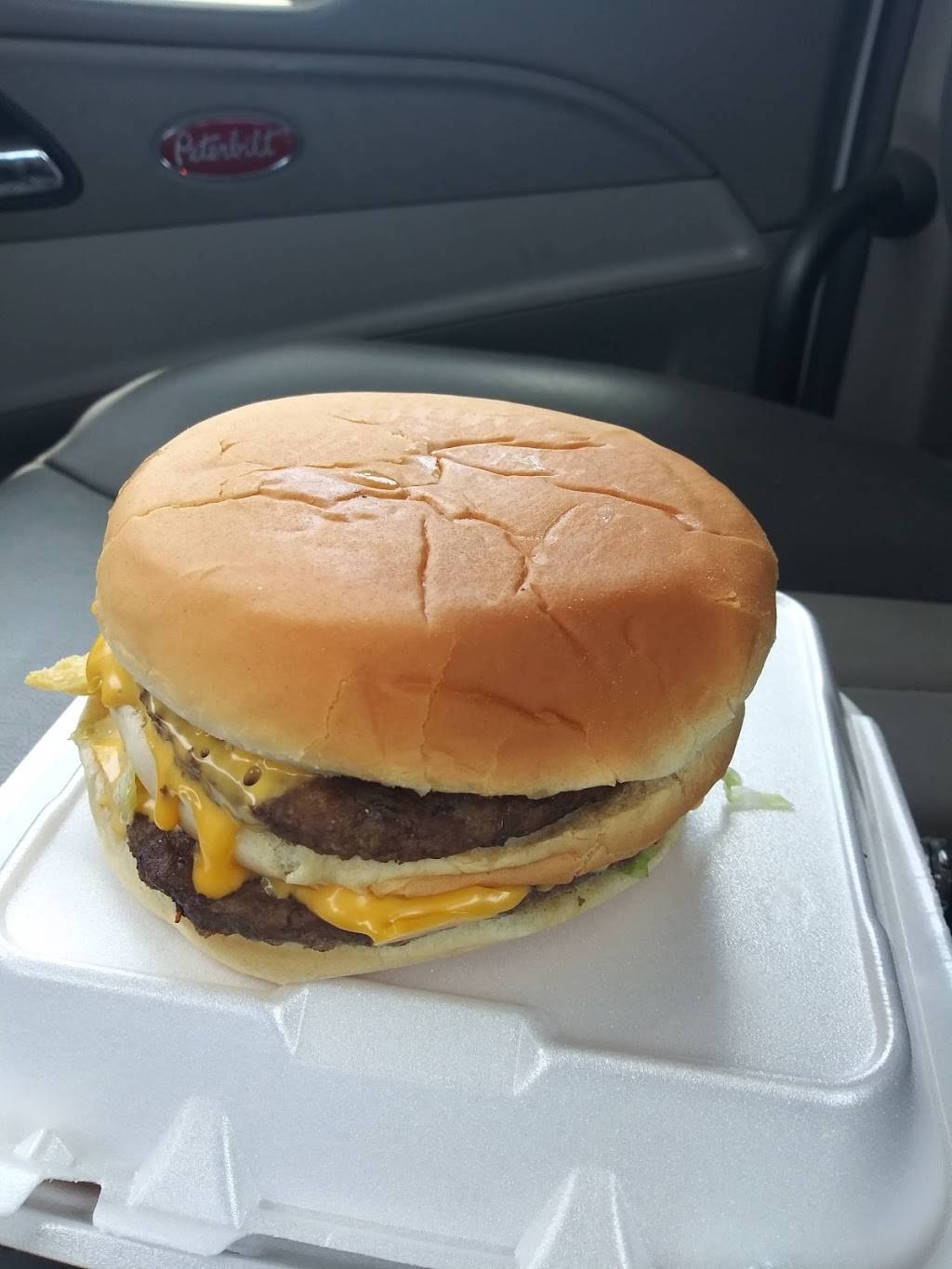 Charlies Fine Foods | restaurant | 226 Cedar Springs Rd, Spartanburg, SC 29302, USA | 8643429007 OR +1 864-342-9007