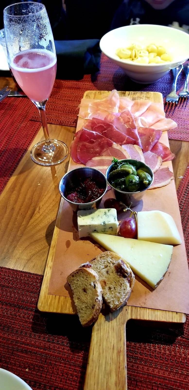 Mediterra Restaurant & Bar | restaurant | 29 Hulfish St, Princeton, NJ 08542, USA | 6092529680 OR +1 609-252-9680