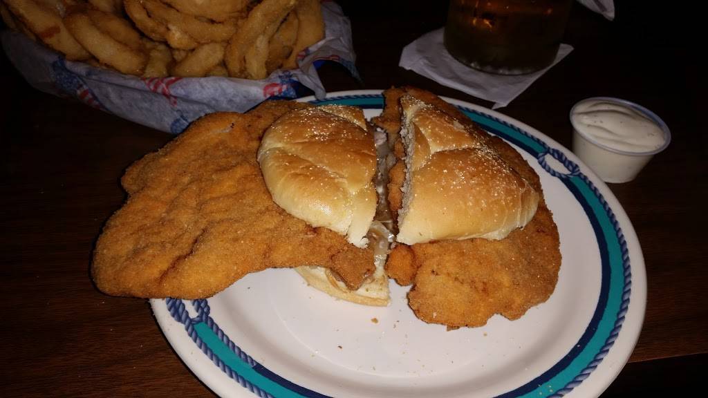 Steamboat Gardens | restaurant | 1740 Falls Ave, Waterloo, IA 50701, USA | 3192320344 OR +1 319-232-0344