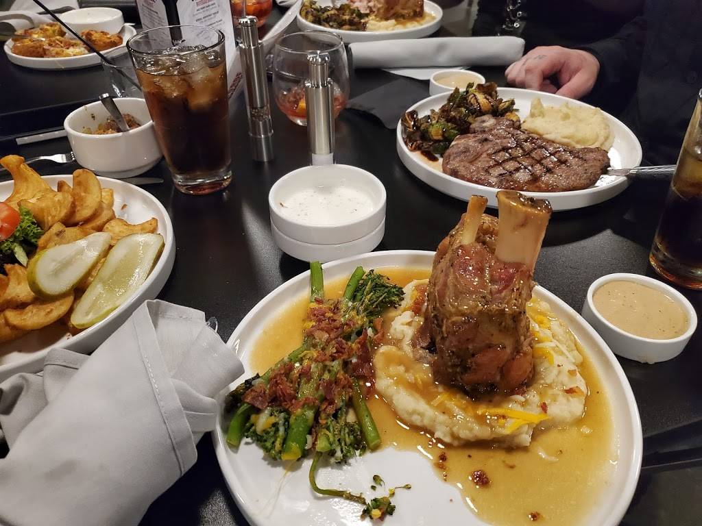 The Forge Steakhouse | restaurant | 25 E Adams St, Morton, IL 61550, USA | 3093230998 OR +1 309-323-0998