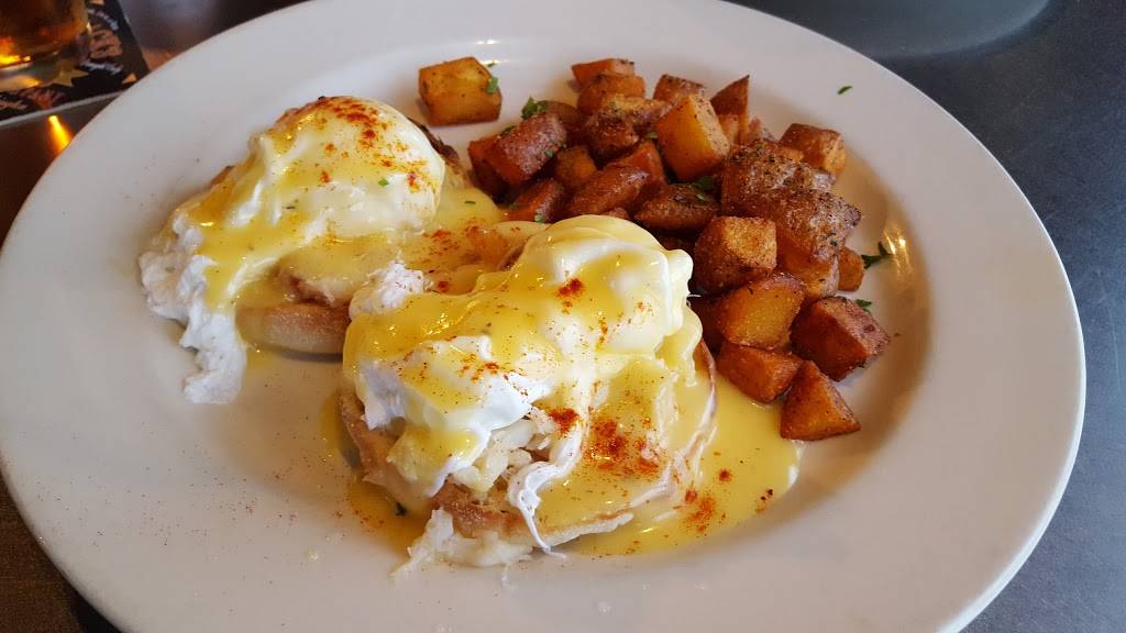 Thirsty Fish | restaurant | 9041 Holman Rd NW, Seattle, WA 98117, USA | 2067821999 OR +1 206-782-1999