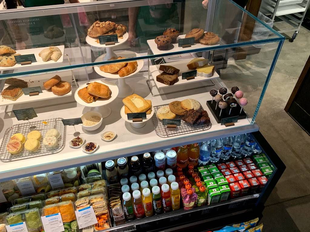 Starbucks | cafe | 6053 Artesian Cir, Ooltewah, TN 37363, USA | 4233157176 OR +1 423-315-7176