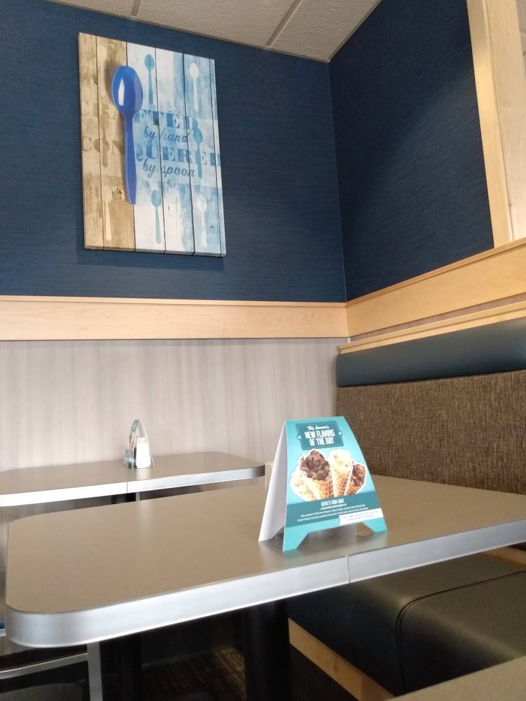 Culvers | restaurant | 436 N York St, Elmhurst, IL 60126, USA | 6303595345 OR +1 630-359-5345