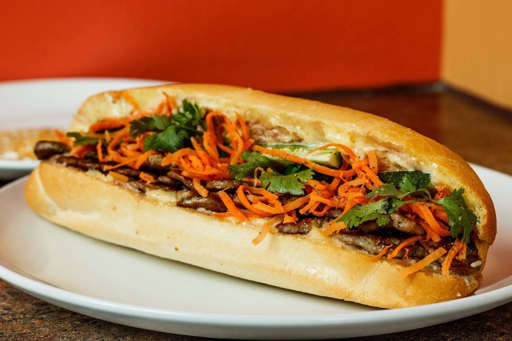 Bun You Banh Mi | restaurant | 18333 Egret Bay Blvd #135, Houston, TX 77058, USA | 2819579659 OR +1 281-957-9659