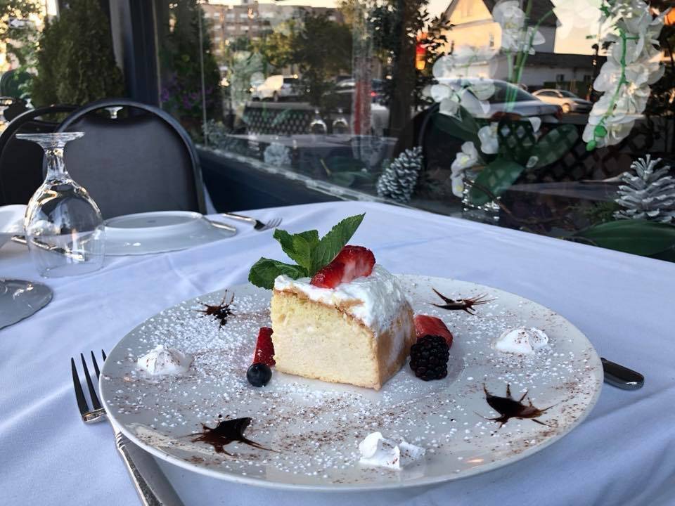 Heaven On The Bay | restaurant | 1709, 3099 Emmons Ave, Brooklyn, NY 11235, USA | 7189757787 OR +1 718-975-7787