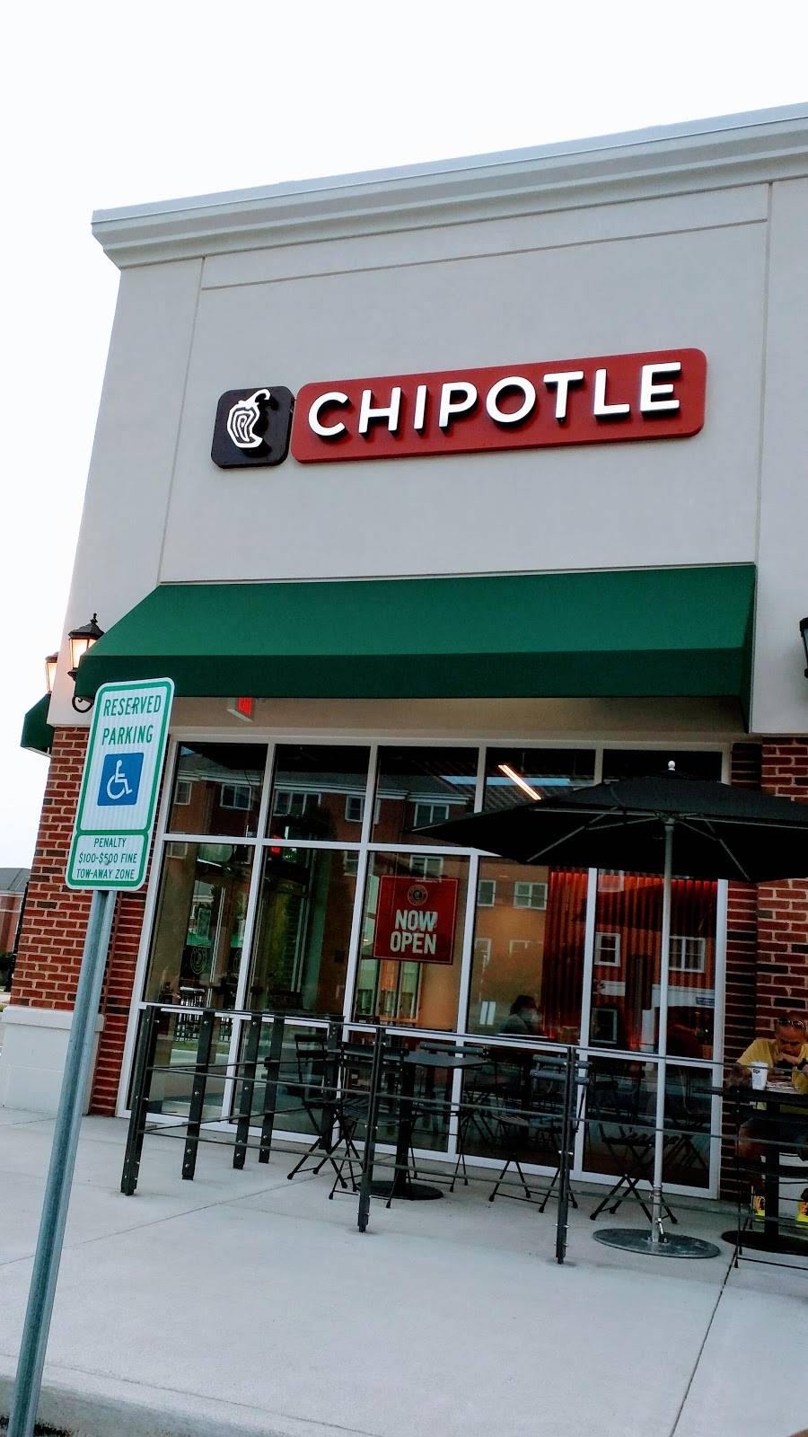 Chipotle Mexican Grill | restaurant | 12386 Warwick Blvd Ste A, Newport News, VA 23606, USA | 7575960134 OR +1 757-596-0134