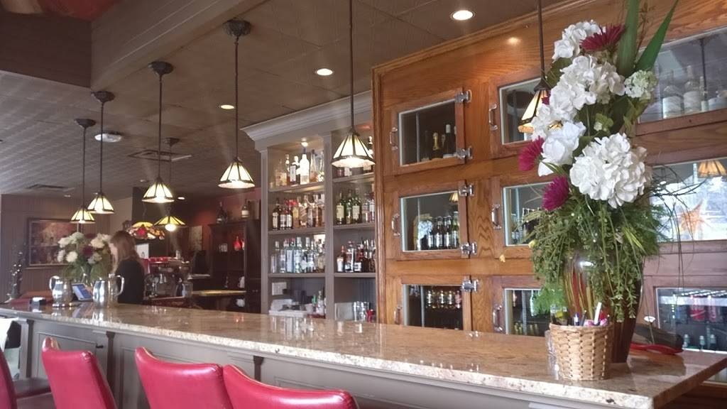 West Plains Bistro | restaurant | 133 Plains Rd E, Burlington, ON L7T 2L3, Canada | 9053339449 OR +1 905-333-9449