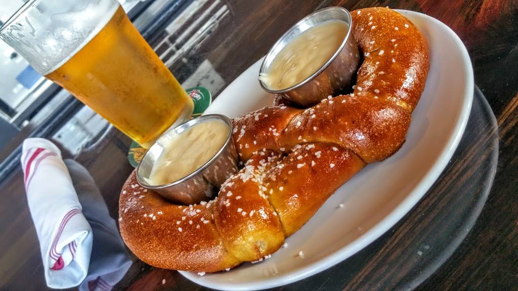 Victory Brewing Company Kennett Square | restaurant | 650 W Cypress St, Kennett Square, PA 19348, USA | 4847301870 OR +1 484-730-1870