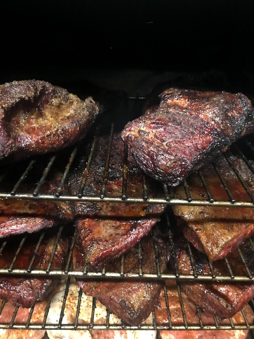 Burton Backyard Barbeque | restaurant | 24802 TX-124 ste 1, Hamshire, TX 77622, USA | 7133761903 OR +1 713-376-1903