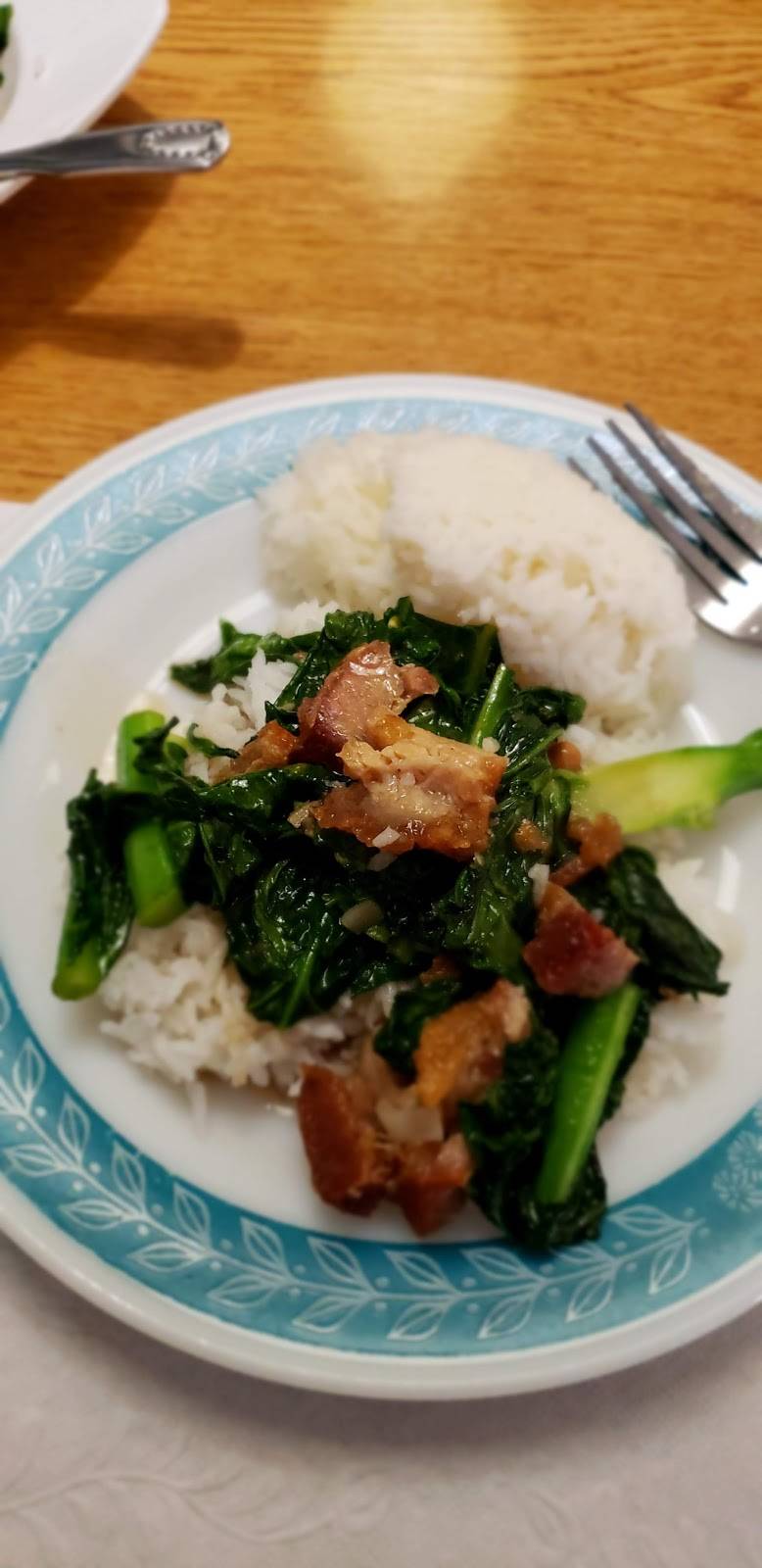 Singha Thai | restaurant | 5432 California Ave, Bakersfield, CA 93309, USA | 6616312631 OR +1 661-631-2631