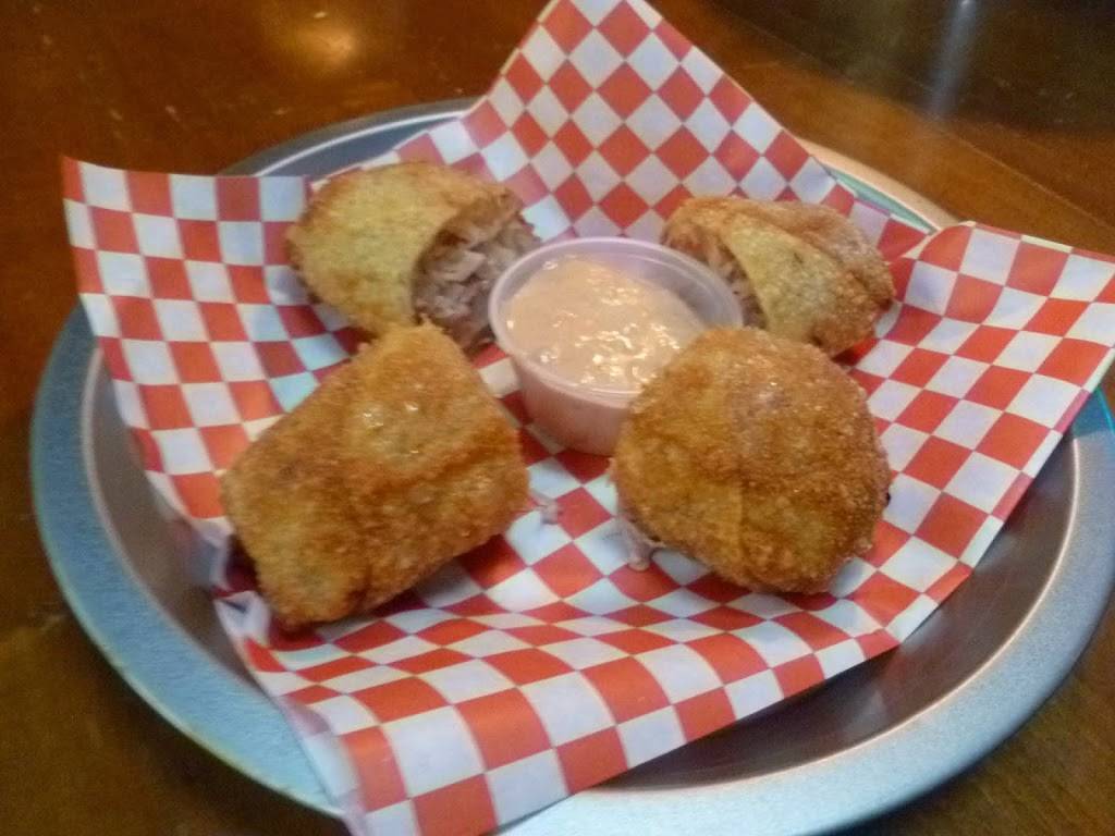 Mc Kiernans Irish Pub & Grill | restaurant | 2066 S 37th St, Milwaukee, WI 53215, USA | 4142266761 OR +1 414-226-6761