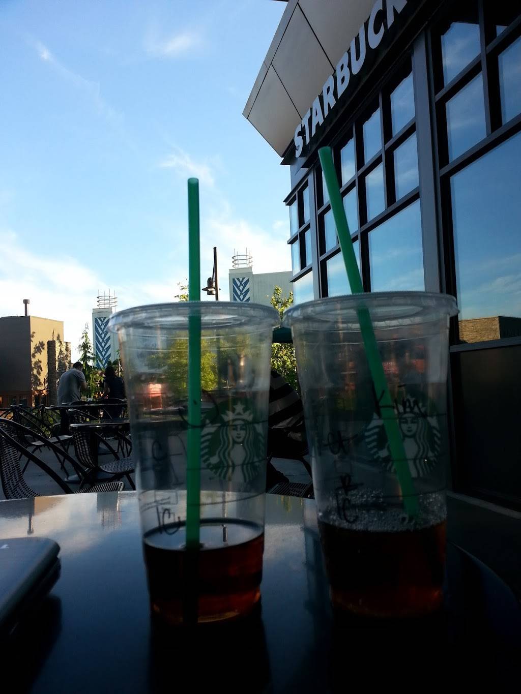 Starbucks | cafe | 3000 184th St SW Suite #875, Lynnwood, WA 98037, USA | 4257785491 OR +1 425-778-5491