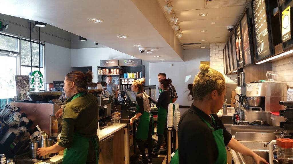 Starbucks | cafe | 1429 Broadway, Sacramento, CA 95818, USA | 9164475105 OR +1 916-447-5105