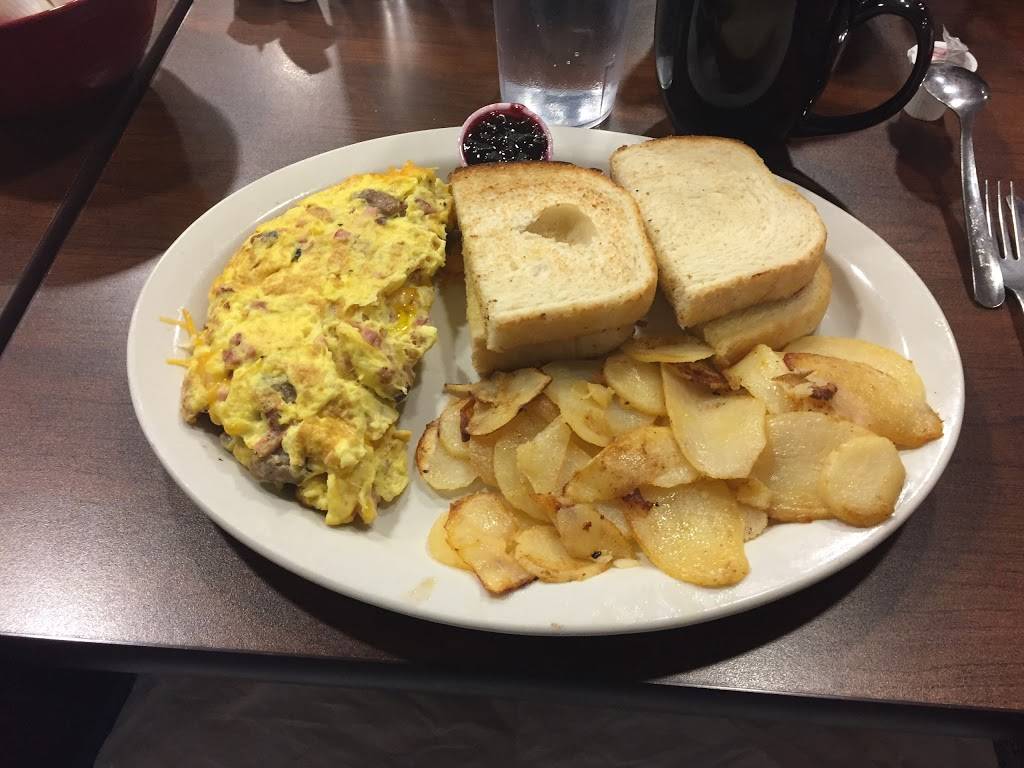 Lulus Diner | cafe | 114 E College Ave, Bluffton, OH 45817, USA | 4193695858 OR +1 419-369-5858